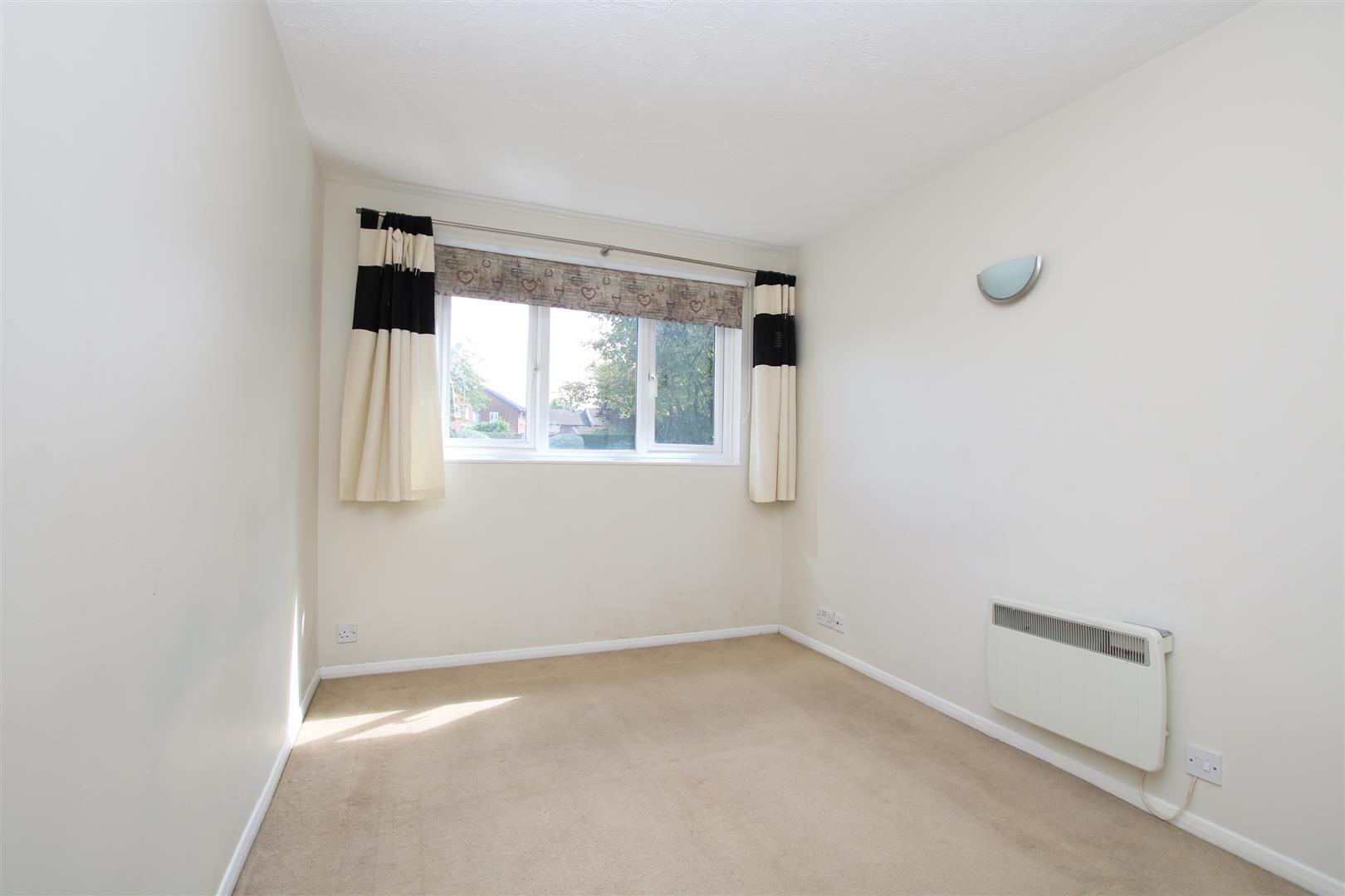 Newbridge Close, Broadbridge Heath, Horsham